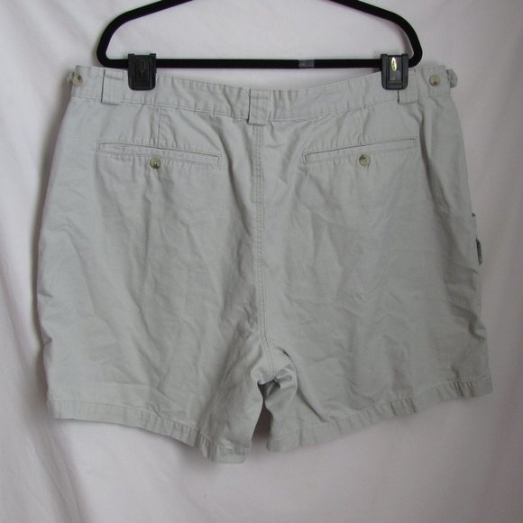 Mens' Columbia Sportswear Khaki Cargo Shorts Size 43 w/ Flaw - Picture 2 of 6